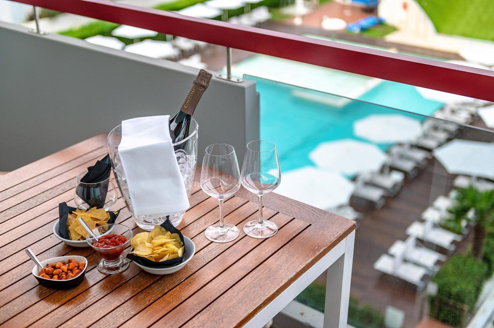Domino Suite Hotel & Residence Lido di Jesolo Rum bild